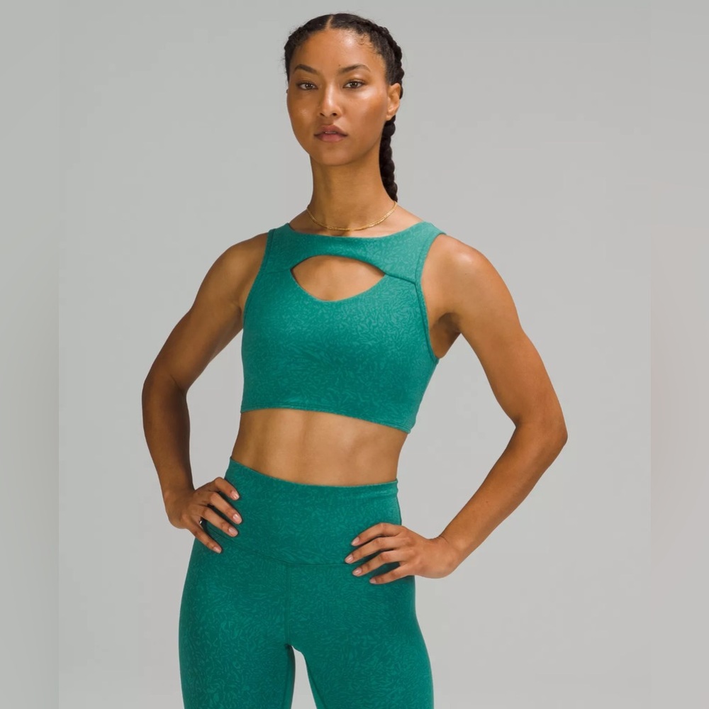 Lululemon Everlux Cut Out Front Bra